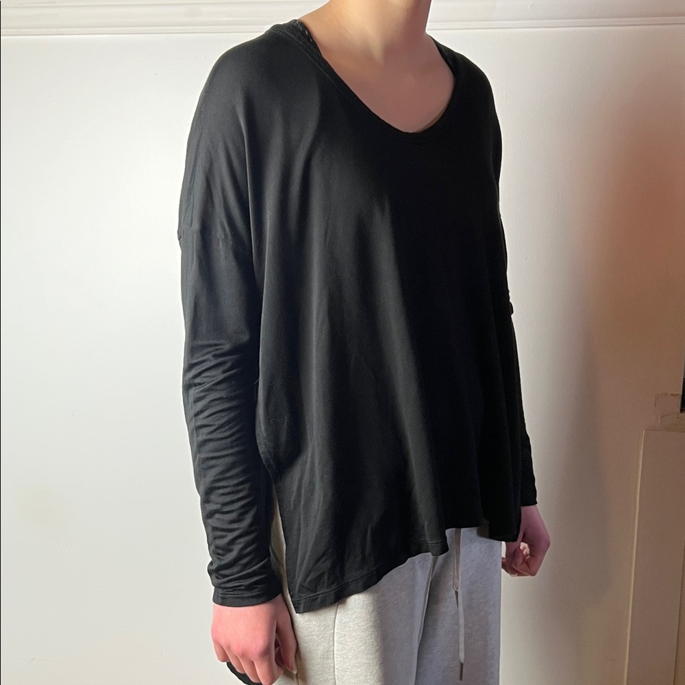 Wilfred Free for Aritzia oversized black split side shirt long sleeved tee
